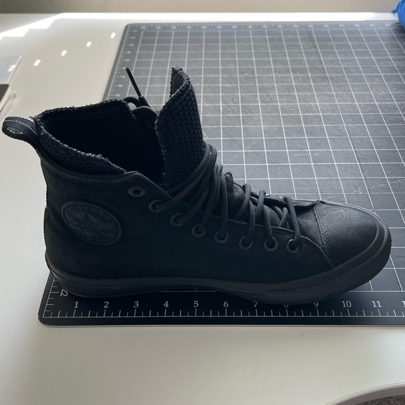 Converse  Chuck Taylor All Star Waterproof Nubuck Boot Men’s Size 7 or 8 - Picture 9 of 14